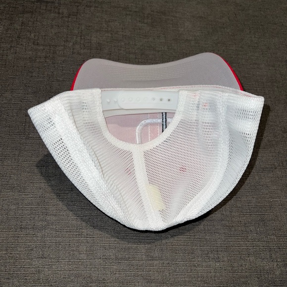 NEW Short Par 4 Red Golf Hat - Picture 4 of 5